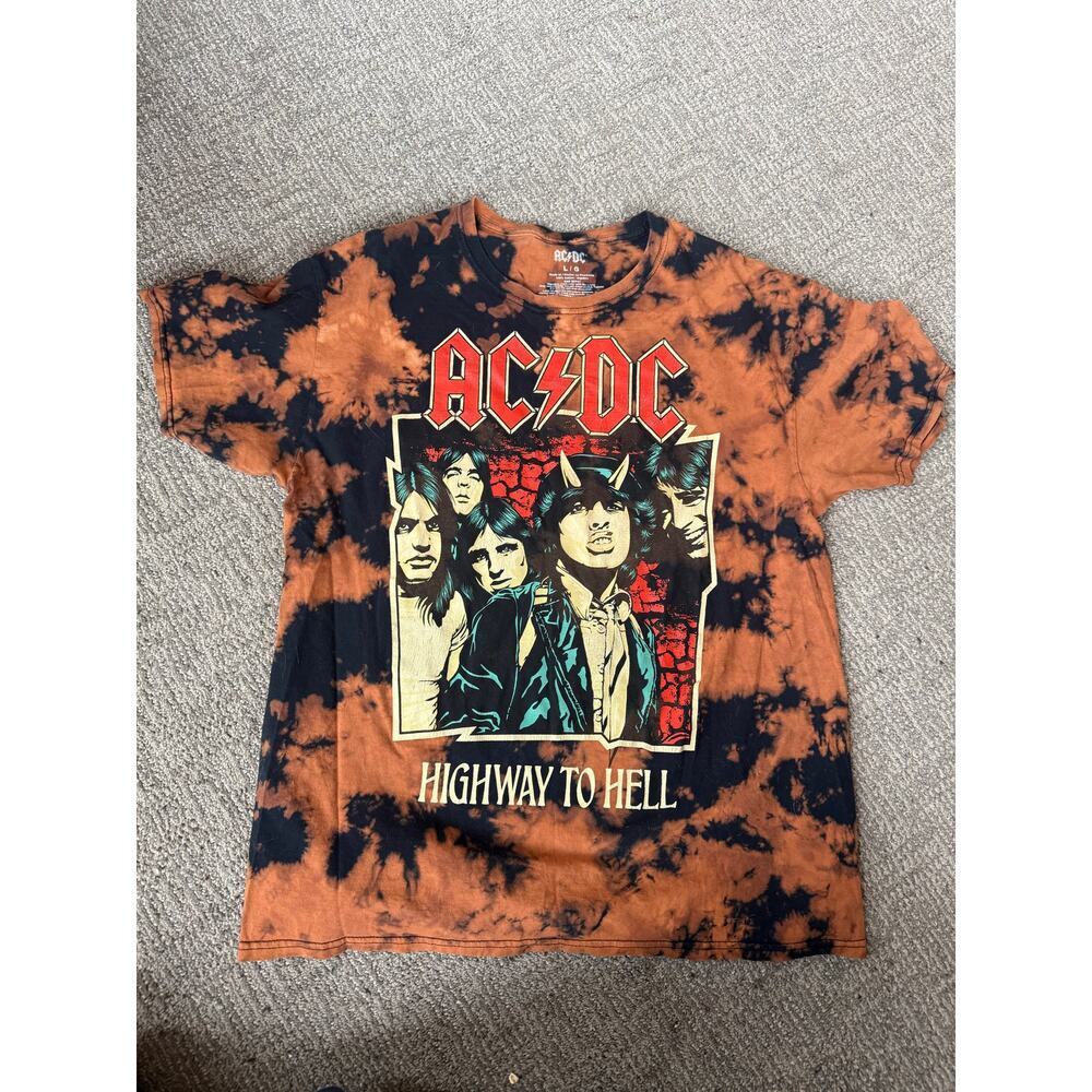 AC/DC rock band‎ t shirt 
Large